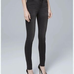 WHITE HOUSE BLACK MARKET Women's Sz 6 Petite Black The Skinny Ankle Jean